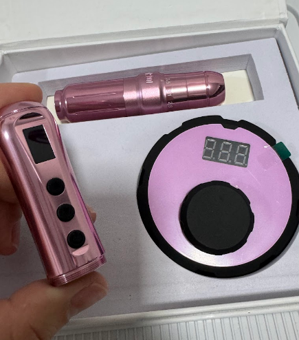 Máquina rotativa Biomaser U1 con fuente de poder. Regalía batería inalámbrica
